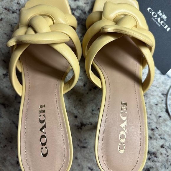 Gorgeous new in box Coach Kellie leather sandals - size 8.5 - Picture 10 of 15